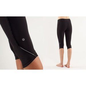 Lululemon 4 RUN FAST AND FREE Crop Leggings Capris Wonen's 6 Black Ruffle